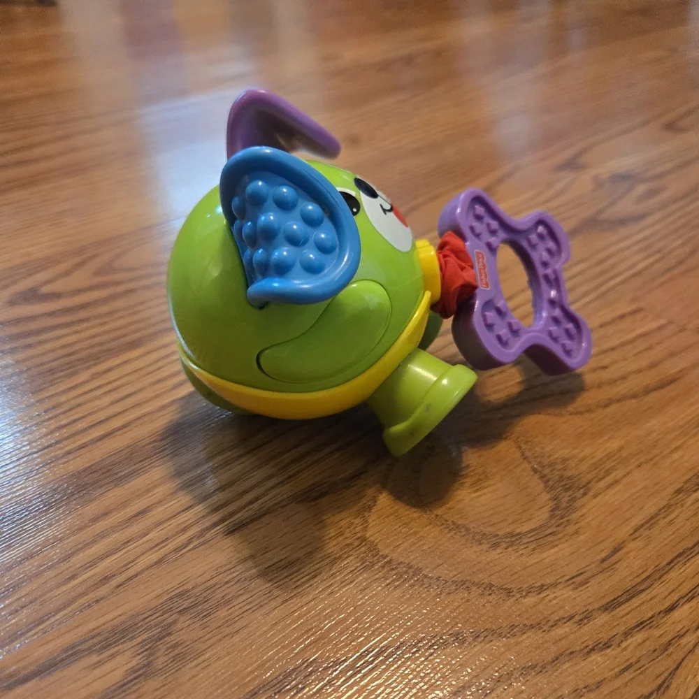 Fisher Price Brilliant Basics Tug Puppy 6m Interactive Baby Toy Vintage Colorful